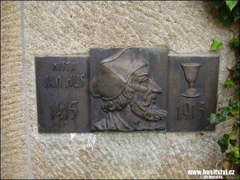 Běleč nad Orlicí – památník Jana Husa