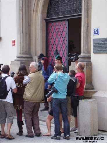 První pražská defenestrace (Novoměstská radnice, Praha, 31.07.2009)